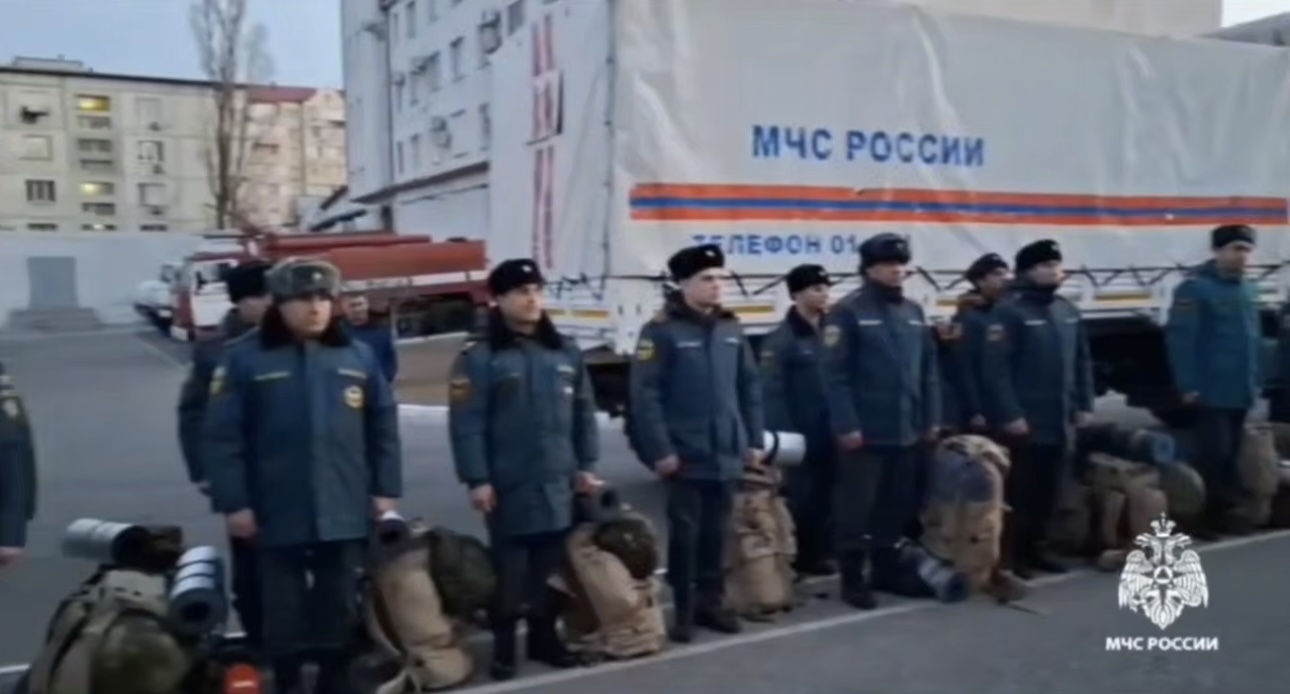 В Ахтынском районе продолжается тушение ландшафтного пожара