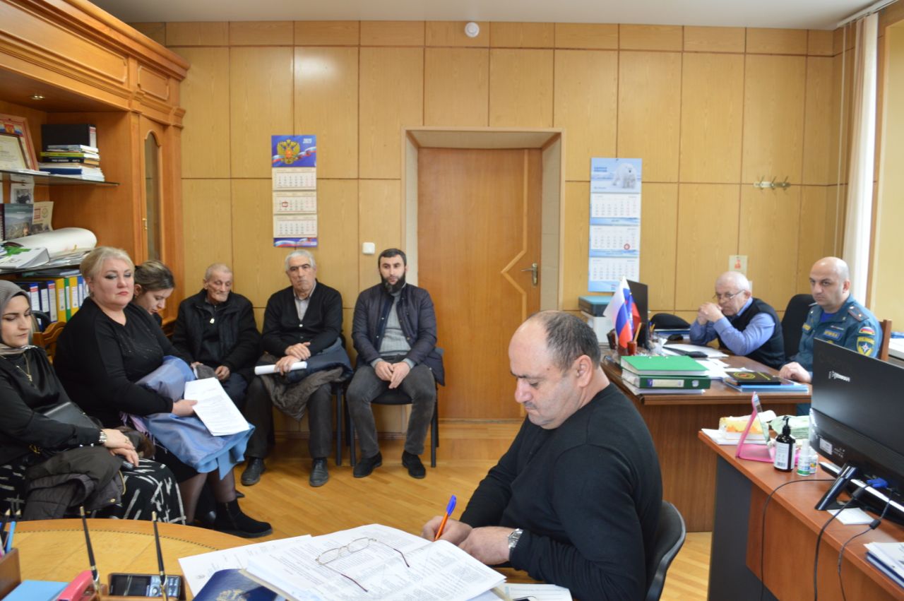 Вопросы по предупреждению и ликвидации ЧС обсудили в Каякентском районе