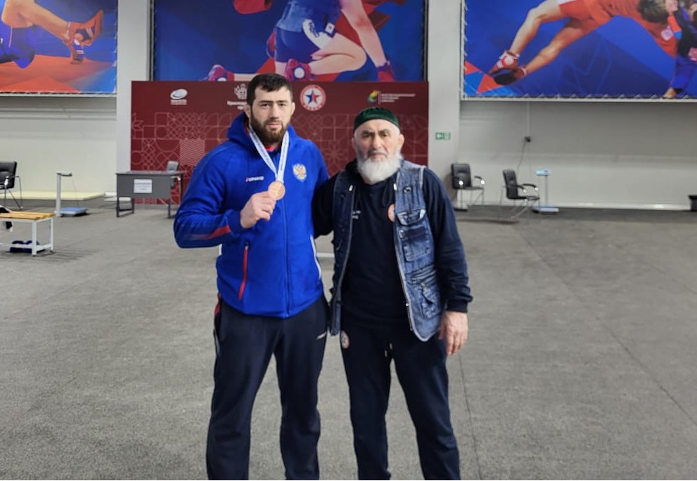 Дагестанский самбист взял медаль на Чемпионате России