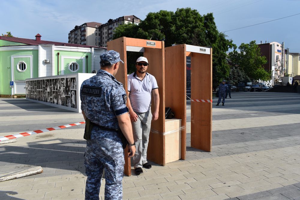 Росгвардейцы обеспечили правопорядок во время празднования Дня России в Дагестане