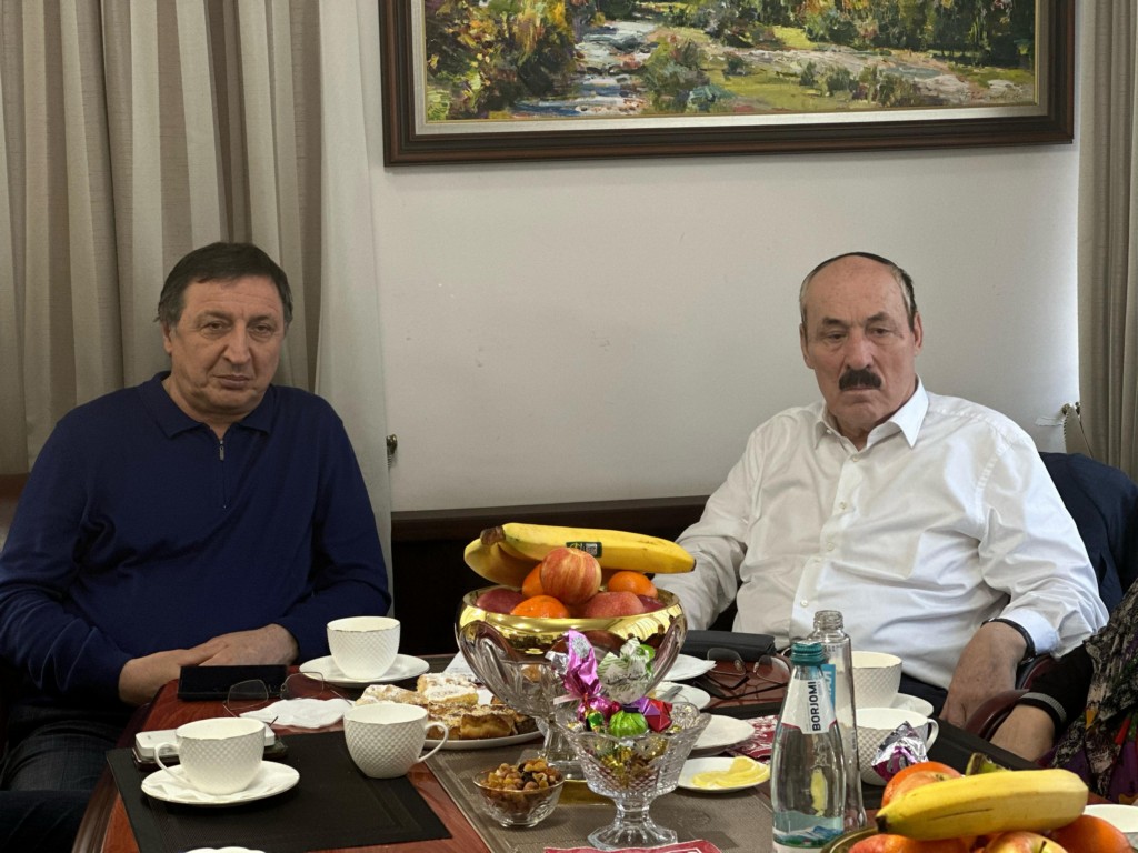 В ДГУ прошло заседание Профессорского клуба