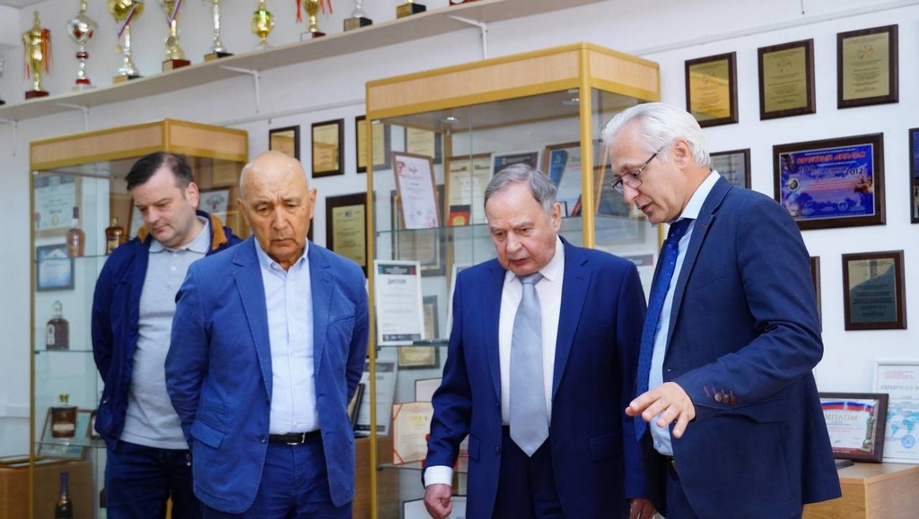 ДГТУ и Научно-технический совет ЕЭС обсудили перспективы сотрудничества в энергетической отрасли