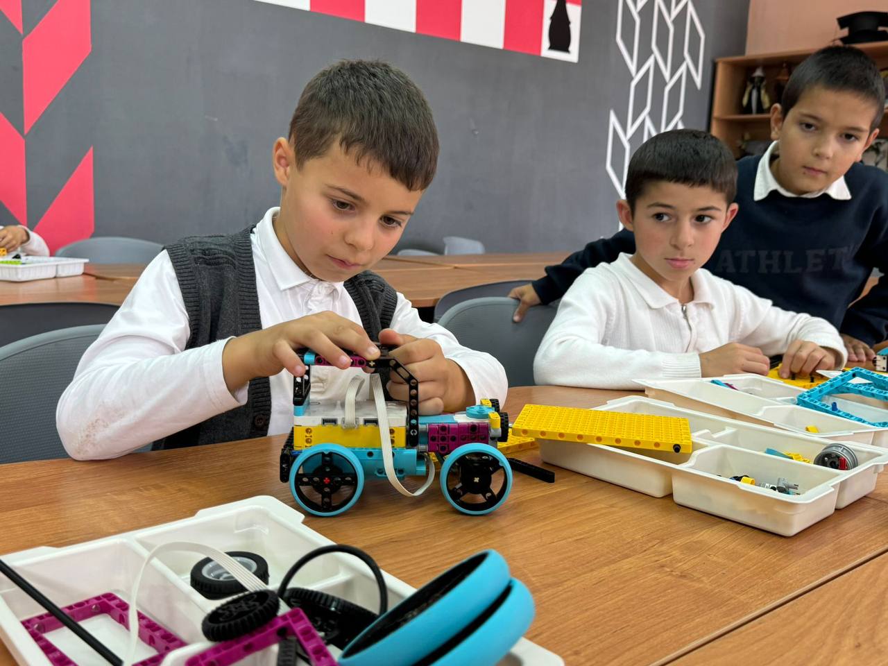 «Первые» Дагестана придумают собственные научные проекты и помогут в исследованиях опытным ученым