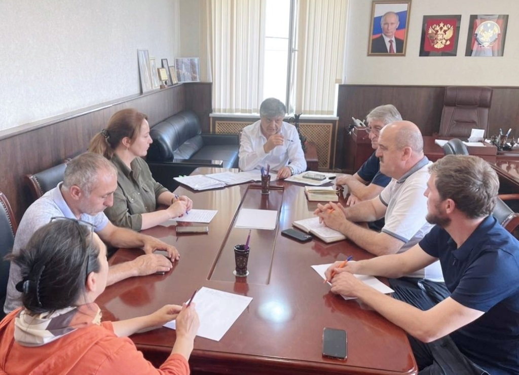 В Гунибском районе прошло заседание комиссии по противодействию коррупции