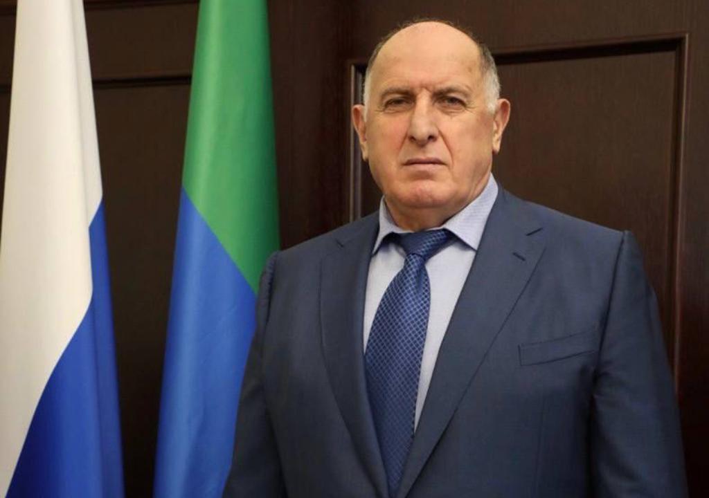 Абдулмуслим Абдулмуслимов поздравил дагестанцев с Днем Конституции Дагестана
