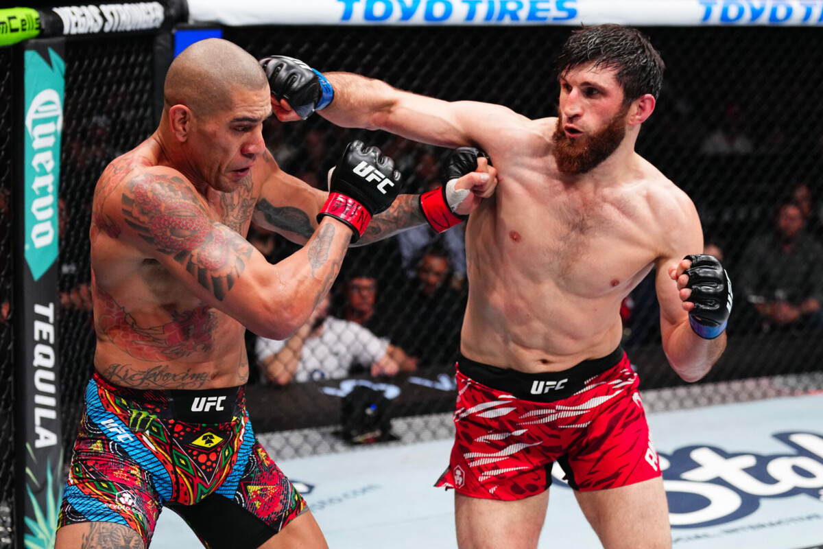 Анкалаев проведет первую защиту титула в UFC в октябре