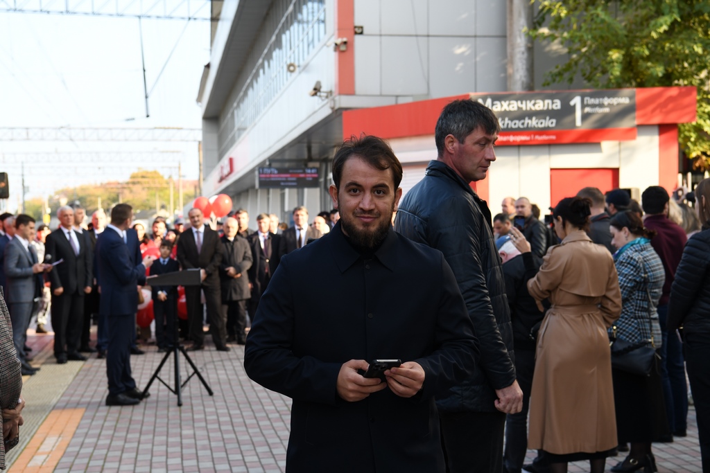 Исрафил Исрафилов: «Современные электропоезда очень надежны, безопасны и комфортны»