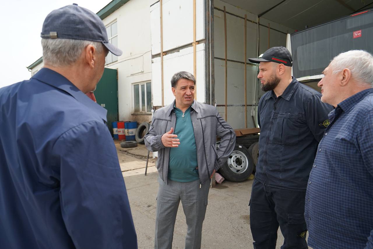 Джамбулат Салавов проверил готовность новой площадки для обслуживания маршрутов Южной автостанции