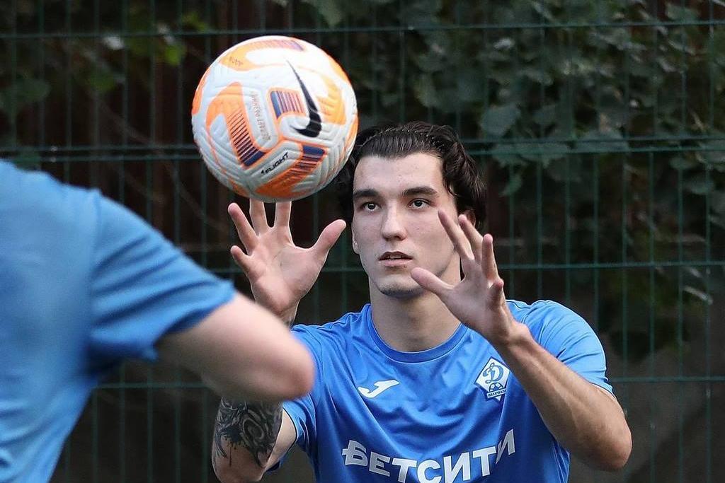 Голкипер махачкалинского «Динамо» вызван в сборную России