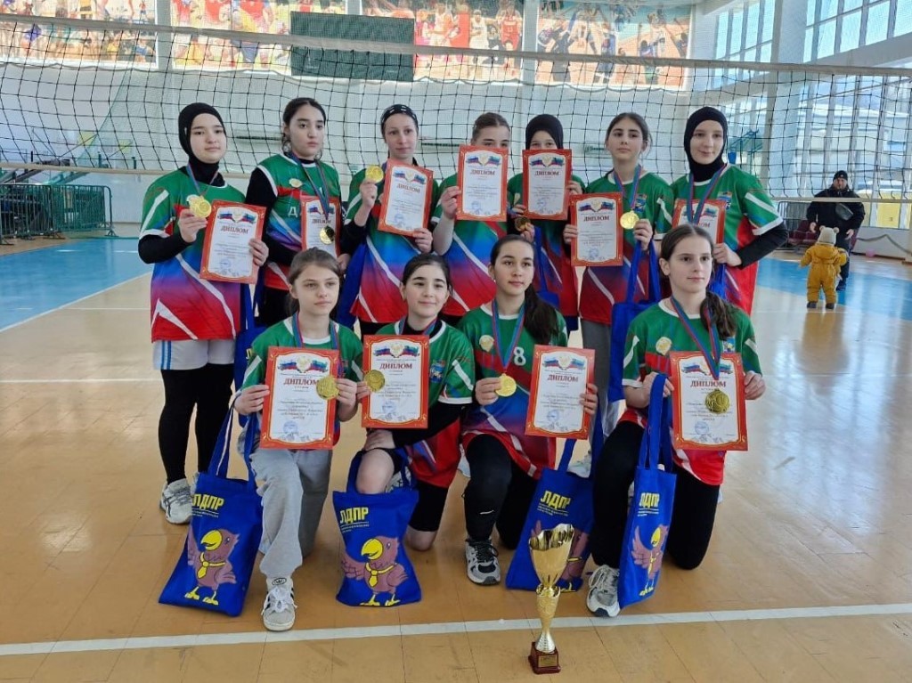 Лучших волейболисток Дагестана до 14 лет определили в Махачкале