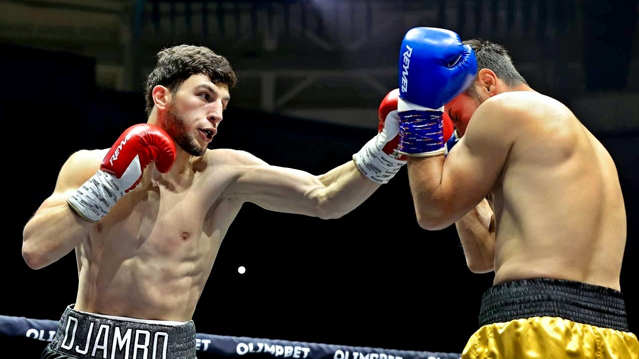 Джамбулат Бижамов подписал промоутерский контракт с RCC Boxing