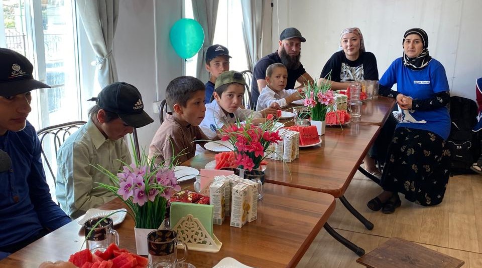 На территории Бежтинского участка прошла акция «Собери ребенка в школу»