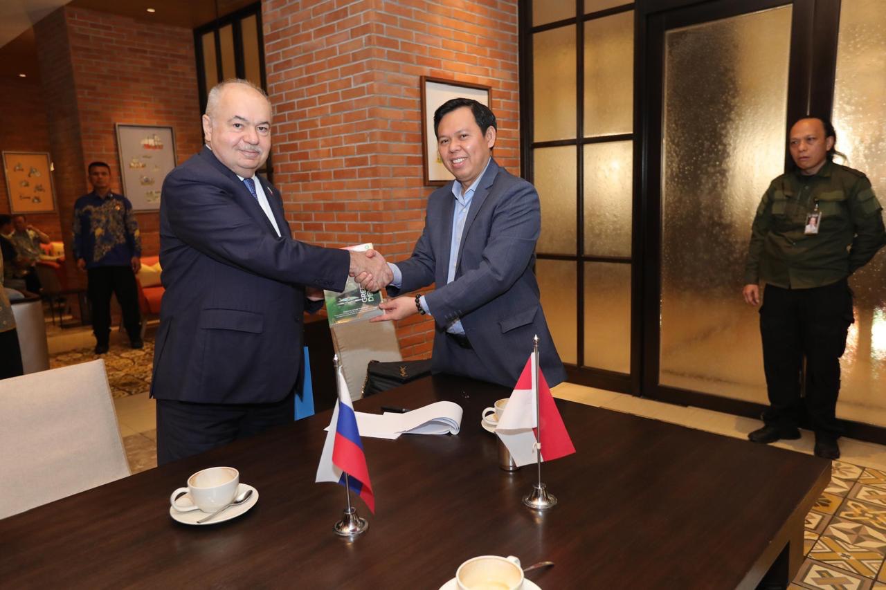Сенатор России Ильяс Умаханов с рабочим визитом посетил Индонезию