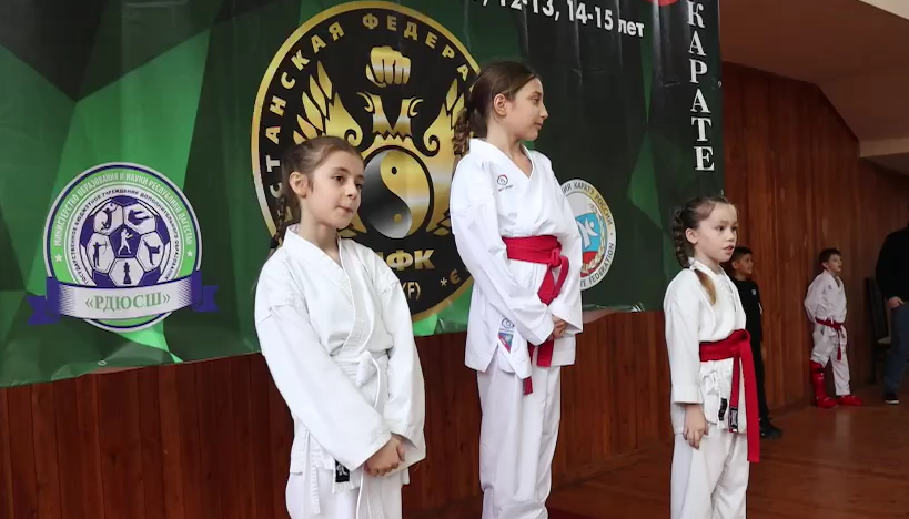Каратисты Дагестана разыграли медали Первенства республики