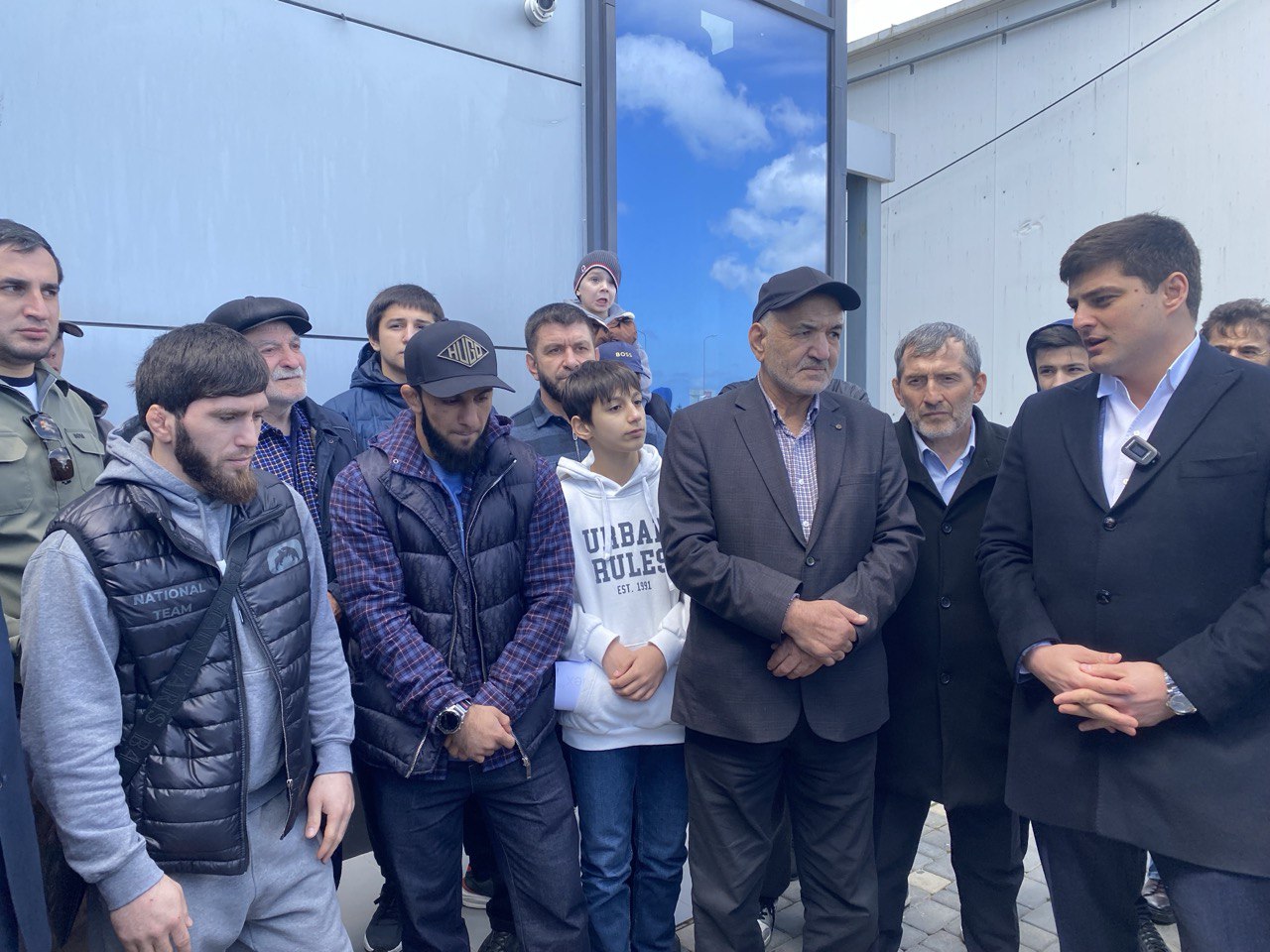 Чемпионы Европы по вольной борьбе вернулись в Дагестан