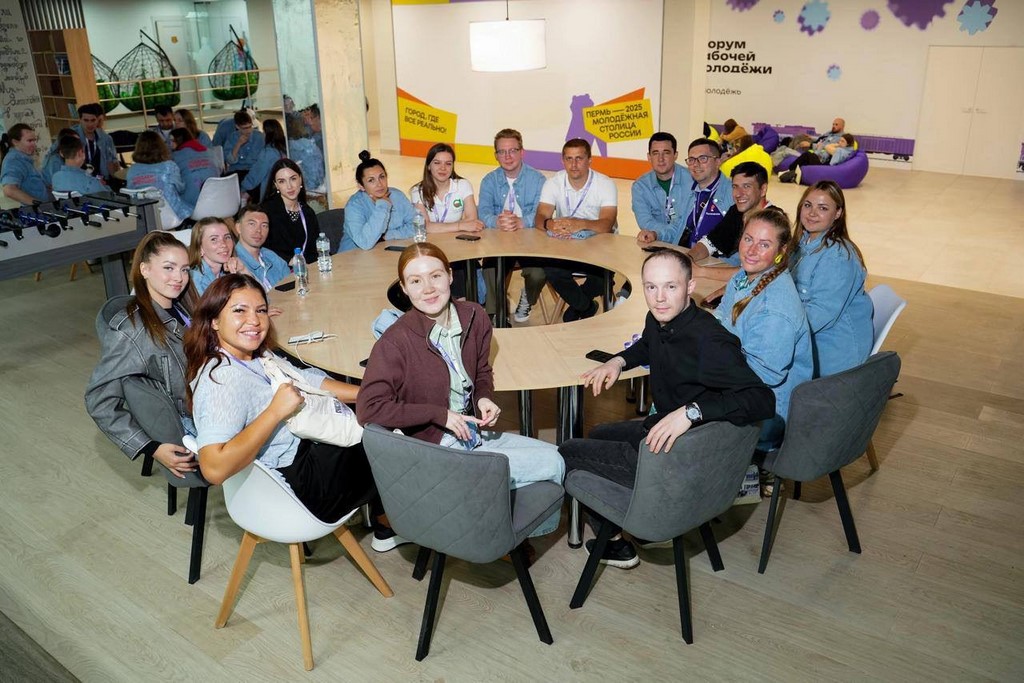 Патимат Зайдиева представила Дагестан в XIII Всероссийском форуме рабочей молодежи