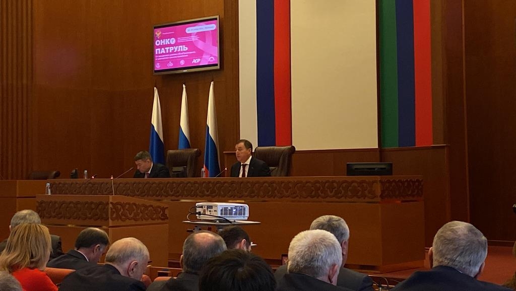 «Гражданский диалог» прошел в парламенте Дагестана