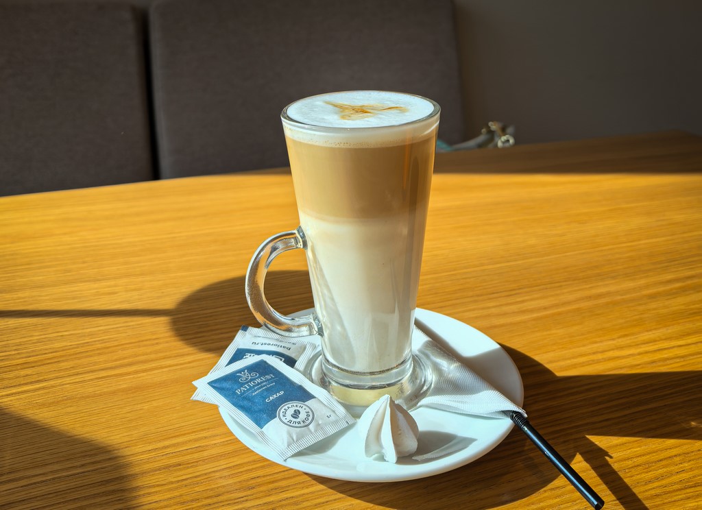 Жители Северного Кавказа – главные ценители кофе в России летом