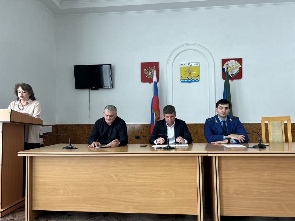 Депутаты Тарумовского района провели первую сессию райсобрания