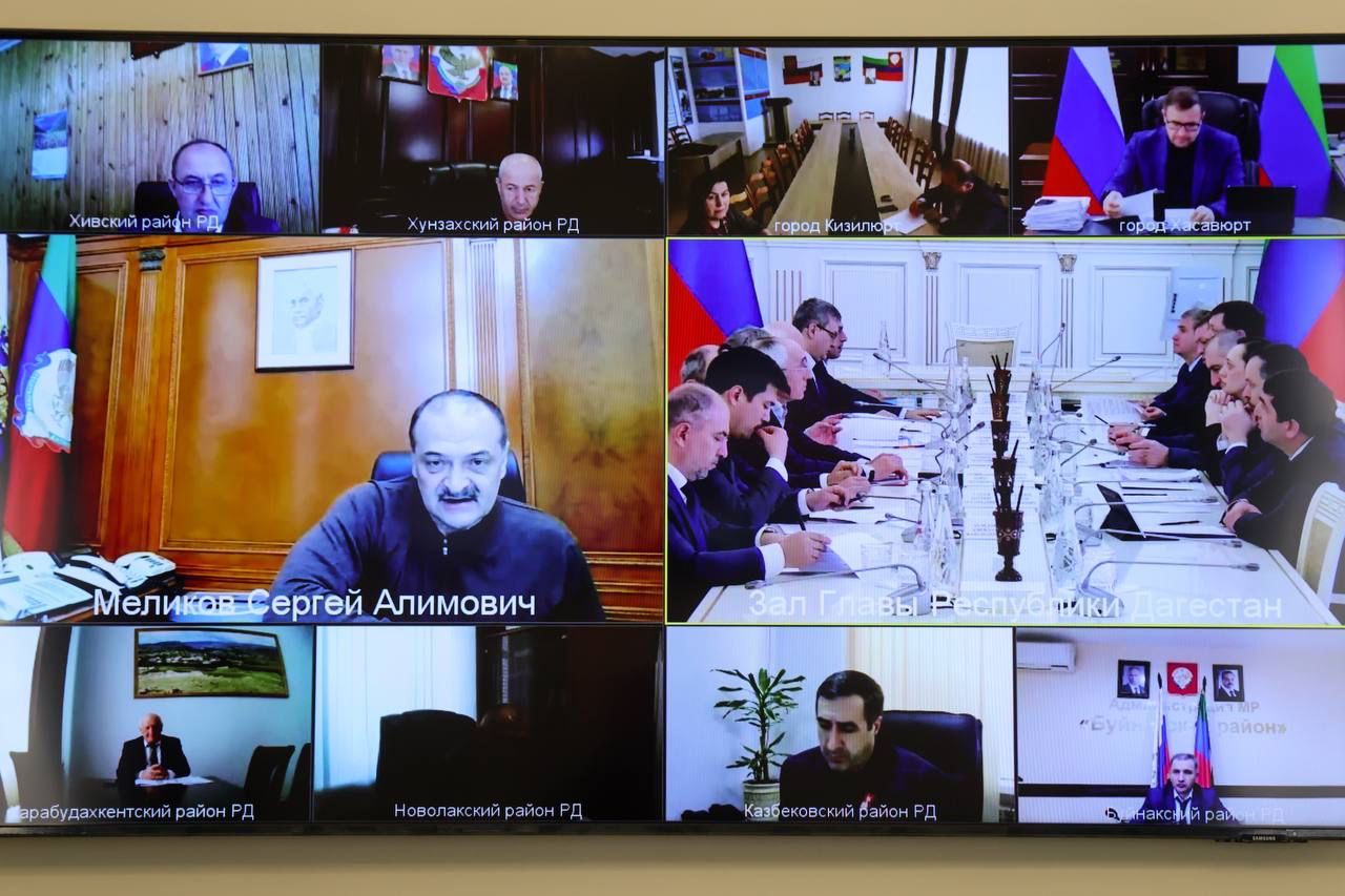 Сергей Меликов провел заседание Координационного штаба по строительству