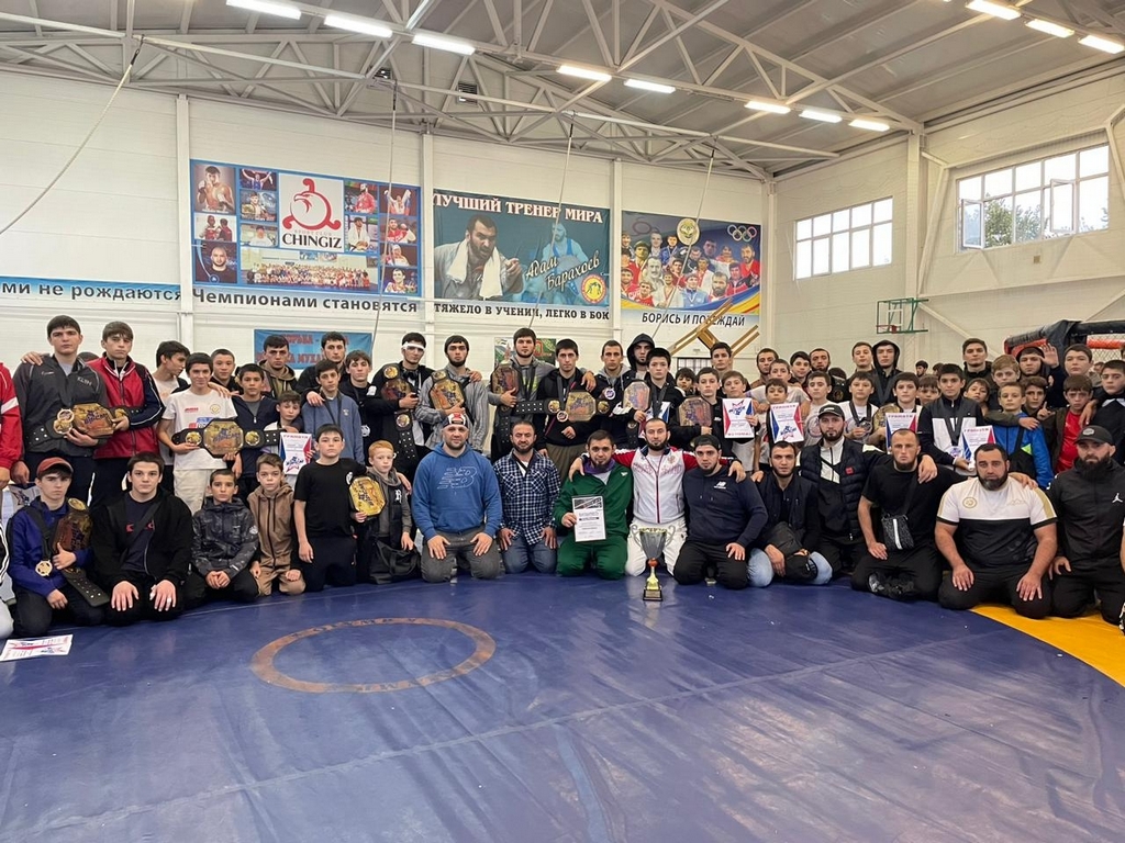 Дагестанцы выиграли 72 медали на Чемпионате СКФО по спортивному миксфайту