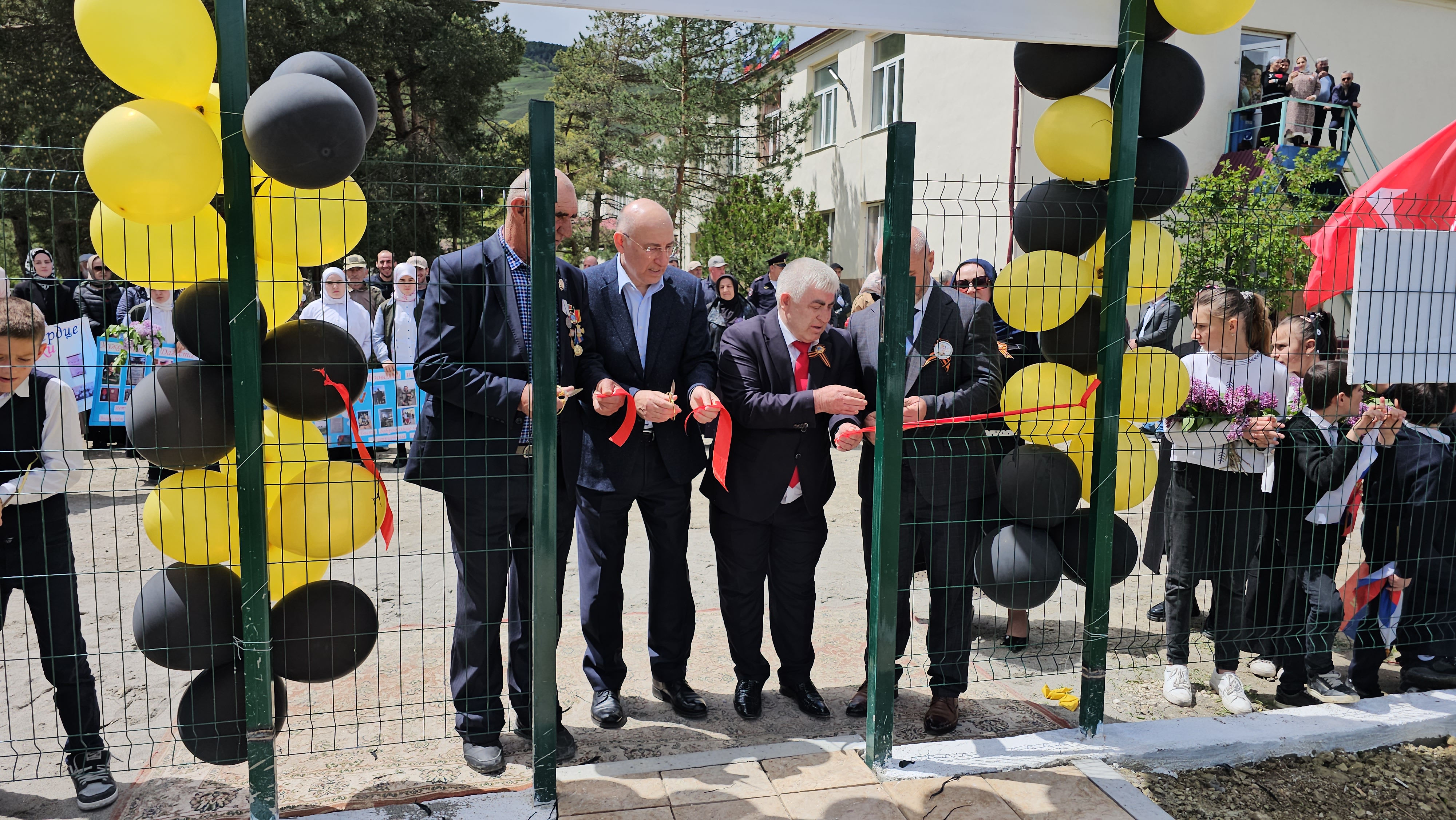Торжественная церемония открытия «Сада памяти» прошла в Ахвахском районе