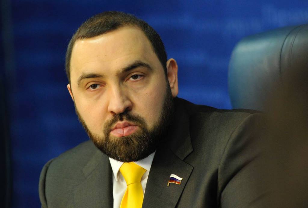 Султан Хамзаев считает необходимым клеймить позором проворовавшихся чиновников