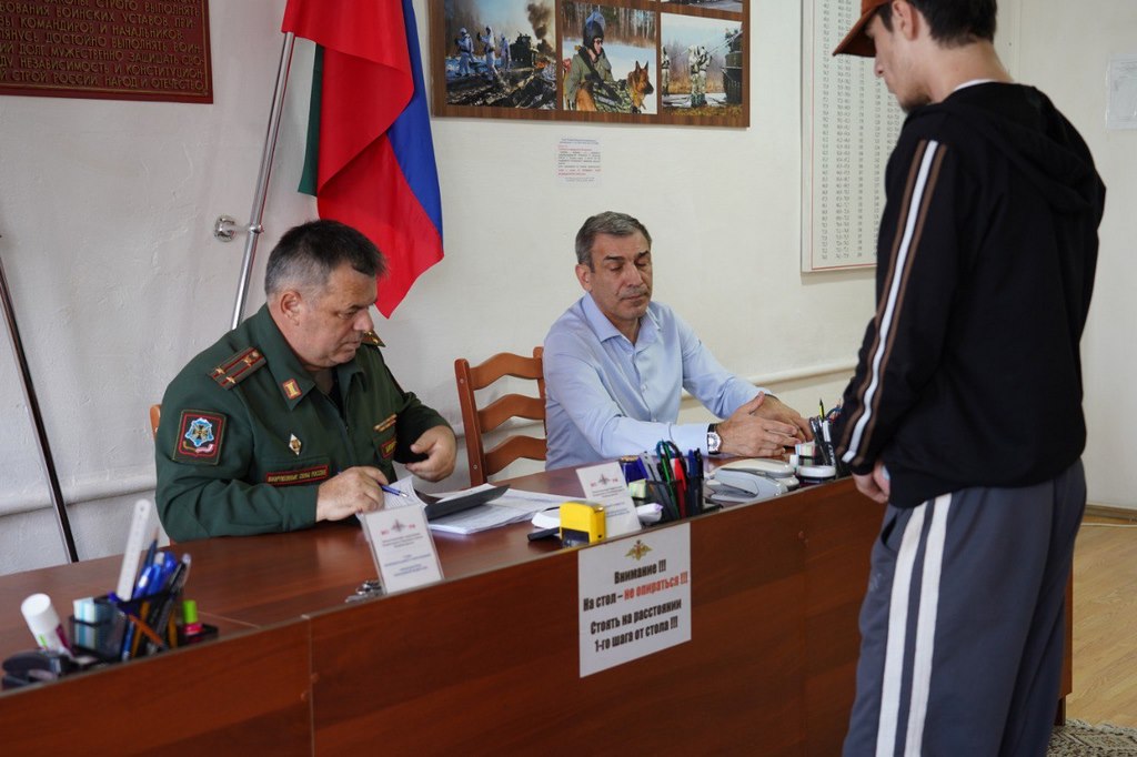 В Хасавюрте стартовал осенний призыв