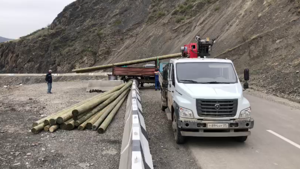 Дагестанские энергетики восстановили электроснабжение части потребителей, дома которых запитаны от подстанции «Ахты»