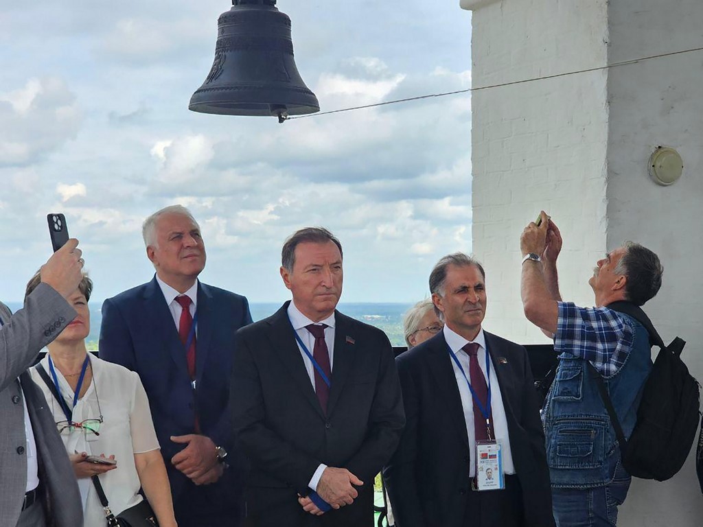 Заур Аскендеров осмотрел достопримечательности Нижегородского кремля