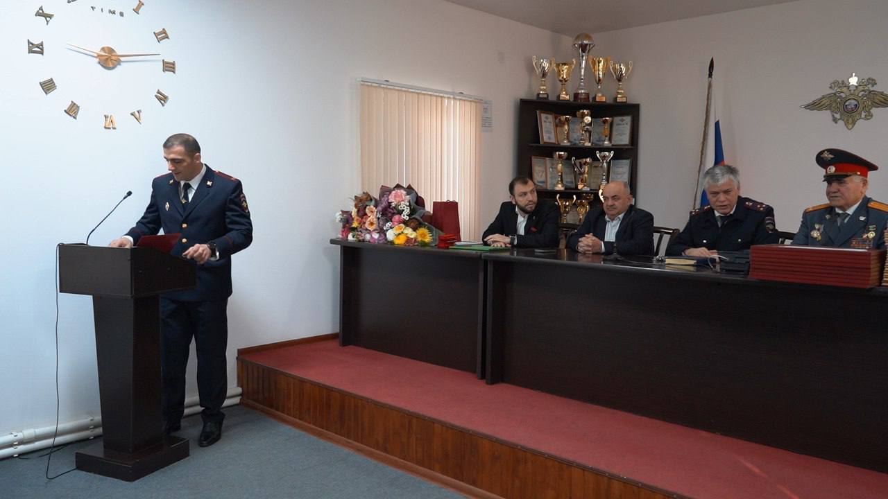 В Хасавюрте отметили День сотрудника органов внутренних дел России