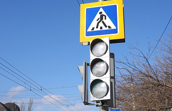 В Махачкале обновляют светофоры и переводят их в вызывной режим работы