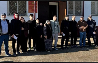 Призывники Казбековского района отправились на службу в Вооруженные Силы РФ