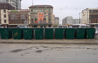 Махачкала до конца года получит еще 400 контейнеров для мусора