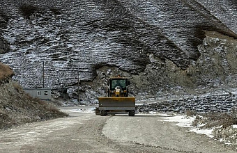 В Дагестане на двух региональных автодорогах временно введено ограничение движения транспорта