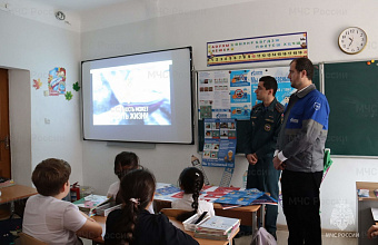 Профилактические беседы со школьниками состоялись в многопрофильном лицее ДГУ
