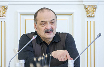 Глава Дагестана поручил проверить обоснованность запрашиваемых медучреждениями объемов лекарств