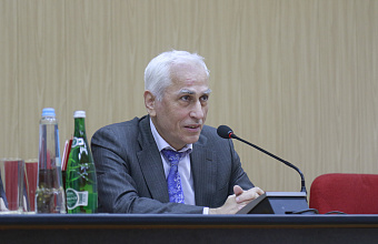 Для госслужащих Минтруда РД провели семинар по вопросам заполнения декларации о доходах