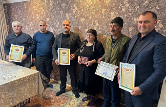 Глава Хивского района навестил родителей участников СВО