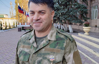 Участников СВО братьев Султановых из Бежтинского участка наградили золотыми звездами