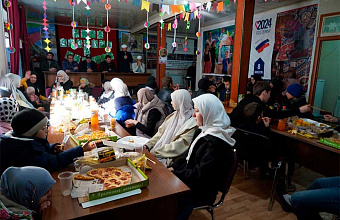 Благотворительную акцию провели в Цунтинском районе ко Всемирному дню сирот