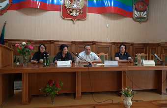 В Каякентском районе прошла встреча, посвященная роли женщин в развитии региона