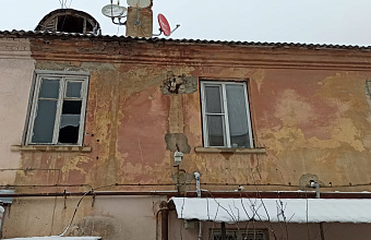 В Махачкале раньше срока обновят кровлю в доме, которому более 60 лет