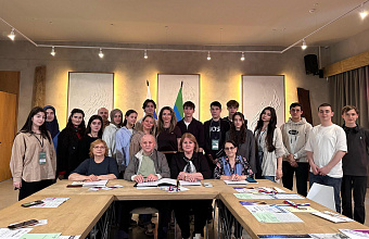 Абдулхаким Гаджиев встретился с победителями и призерами конкурса «Шаг в будущее»