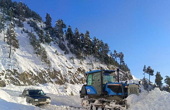 Снегопад парализовал еще одну горную дорогу в Дагестане