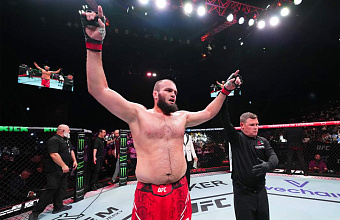 Шамиль Газиев нокаутировал американца Петерсена на UFC в Эр-Рияде