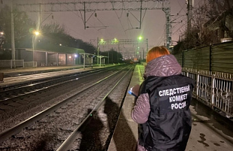 Электропоезд сбил насмерть мужчину в Махачкале