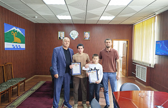 Юные курахские спортсмены награждены за успехи на Первенстве Дагестана по рукопашному бою