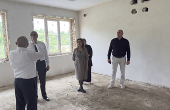 В одной из самых больших школ Новолакского района проводят капремонт по нацпроекту «Молодежь и дети»