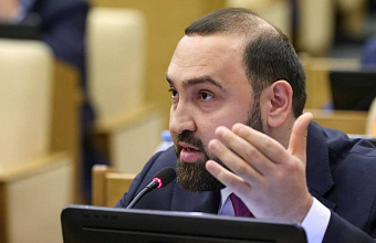 С 20 января авиакомпании России обязаны размещать детей с сопровождающим без доплаты